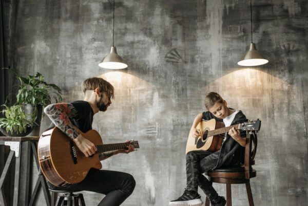 Ranking gitar akustycznych – sprawdź przygotowane zestawienie