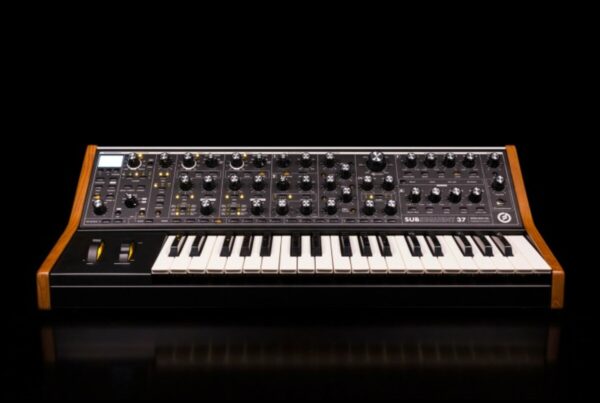 Moog Subsequent 370
