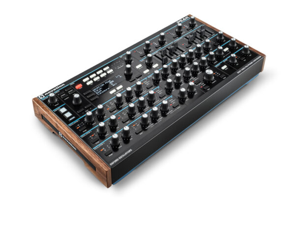 Novation Peak0