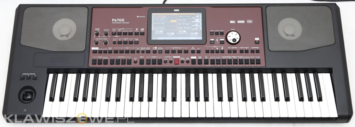 KORG Pa700 + Futerał używany2