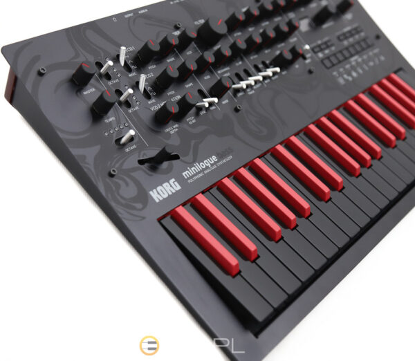 KORG MINILOGUE BASS0