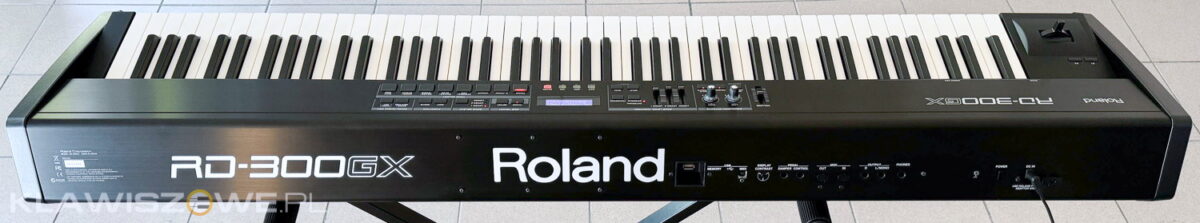 ROLAND RD-300GX + futerał Romanowicz7