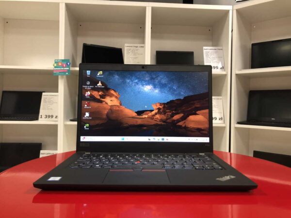 Lenovo ThinkPad P43s 14" i7-8665U 16GB RAM 512GB SSD nVidia Quadro Dotykowy Win 11 Pro0