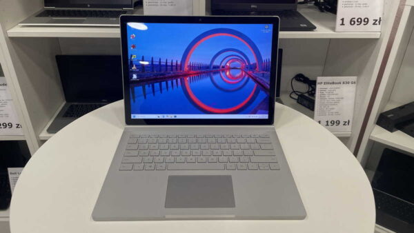 Microsoft Surface Book 3 13,5" i7-1065G7 32GB RAM 512GB SSD nVidia GTX 1650 Max-Q IPS 3000x2000 Win 11 Pro0