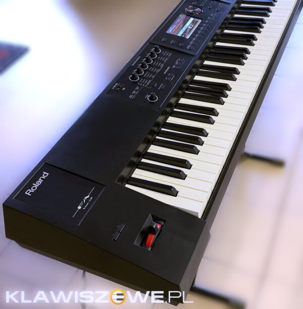 ROLAND FA-08