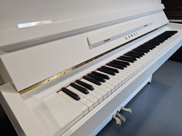 Kawai K-15E pianino klasyczne