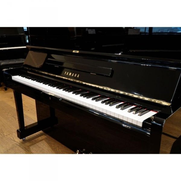 U1H Yamaha pianino akustyczne używane0