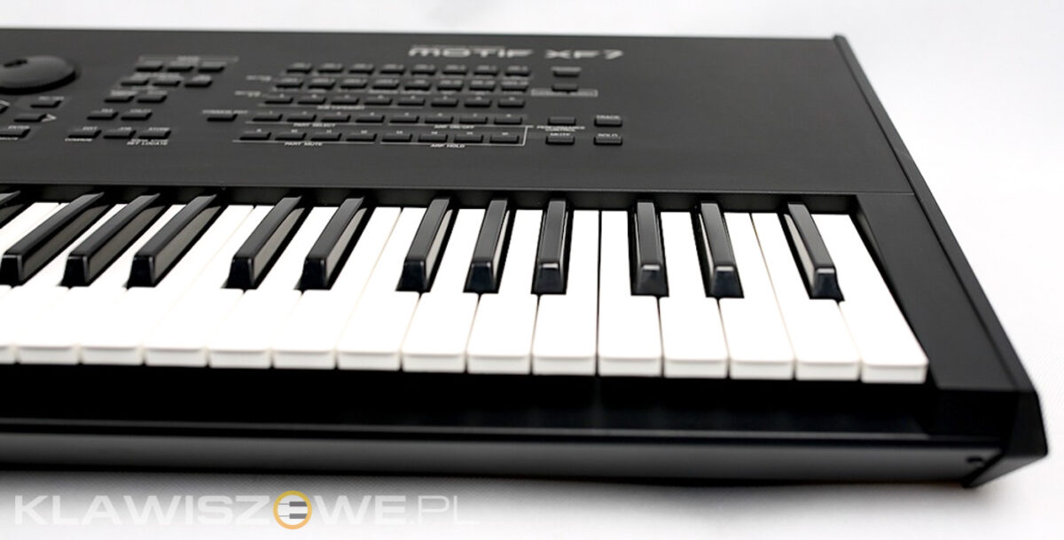 YAMAHA MOTIF XF75
