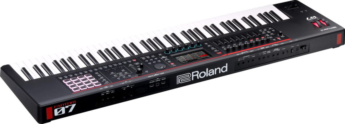 ROLAND FANTOM-07 Syntezator2