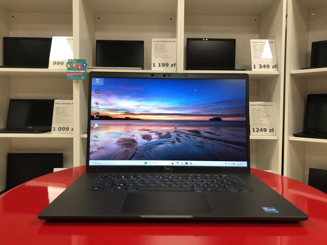 Dell Latitude 7520 15" i5-1145G7 8GB RAM 256GB SSD Win 11 Pro0 Dell Latitude 7520 15" i5-1145G7 8GB RAM 256GB SSD Win 11 Pro0