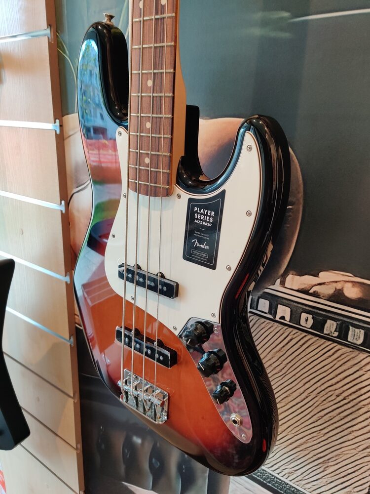 Fender Player Jazz Bass PF 3TS + POKROWIEC4 Fender Player Jazz Bass PF 3TS + POKROWIEC4
