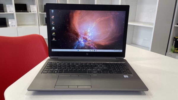 HP ZBook 15 G6 15" i7-9850H 32GB RAM 1TB SSD Quadro T2000 IPS Full HD WIN 11 Pro0