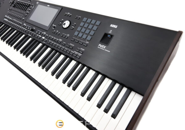 KORG PA5X 88 + STYLE0