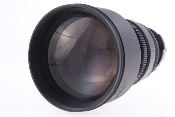 RED PRO 300mm T2.9 PL mount Cinema lens0