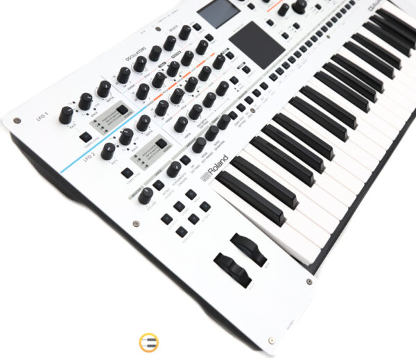 ROLAND GAIA 2