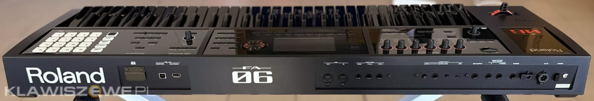 Roland FA-06 BLACK5