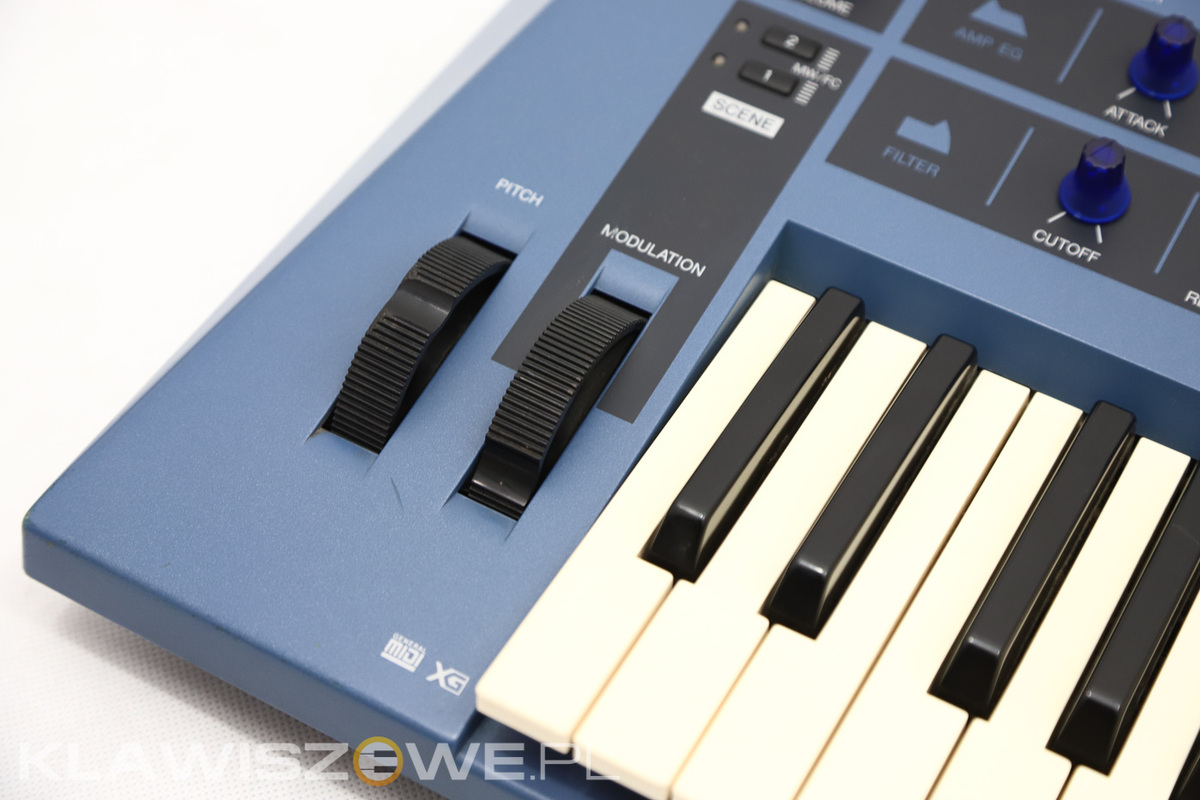 YAMAHA CS1x5 YAMAHA CS1x5