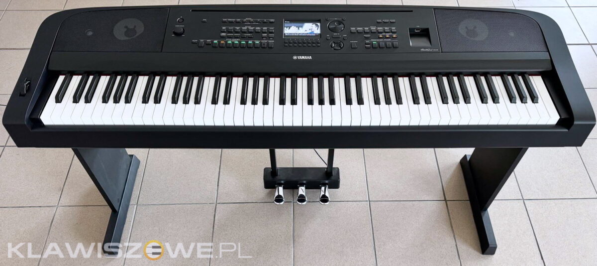 YAMAHA DGX-670 czarna + STATYW i PEDAŁY