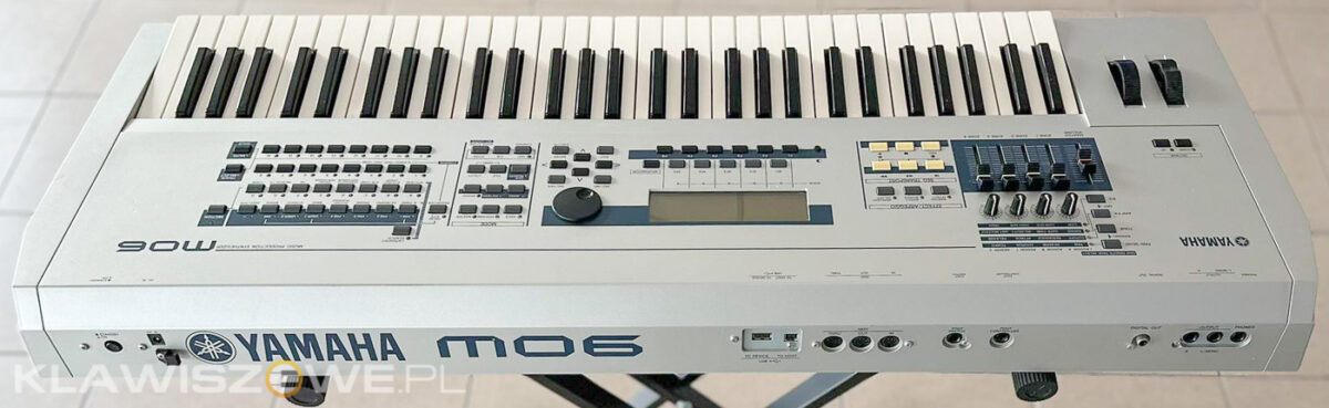 YAMAHA MO66