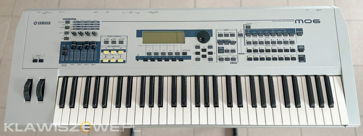 YAMAHA MO61
