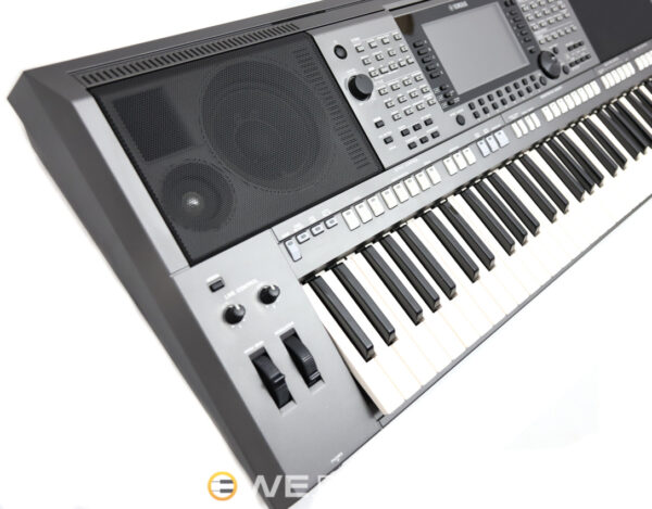 YAMAHA PSR-S770