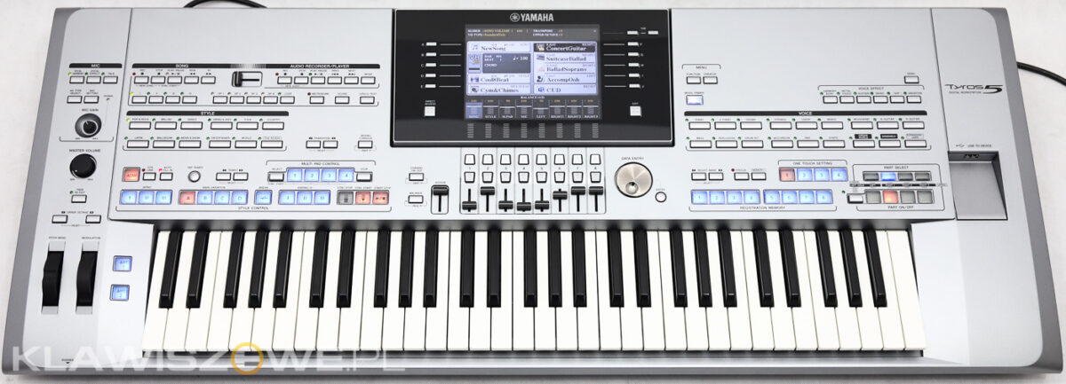 YAMAHA Tyros 5 612