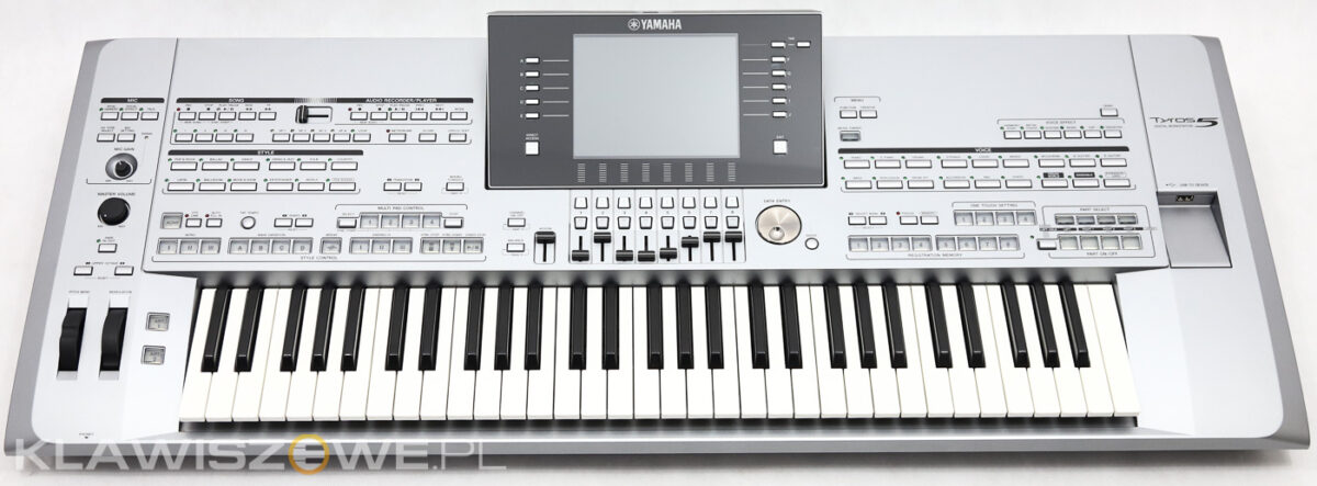 YAMAHA Tyros 5 611