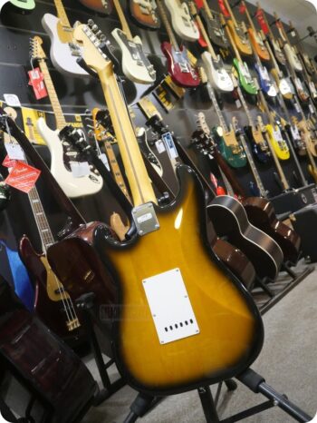 Fender JV Modified '50s Stratocaster HSS MN 2TS | Gitara