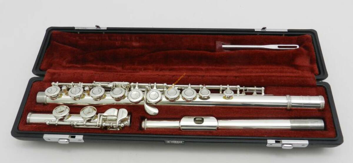 Flet poprzeczny Yamaha YFL-211 S Flet poprzeczny Yamaha YFL-211 S