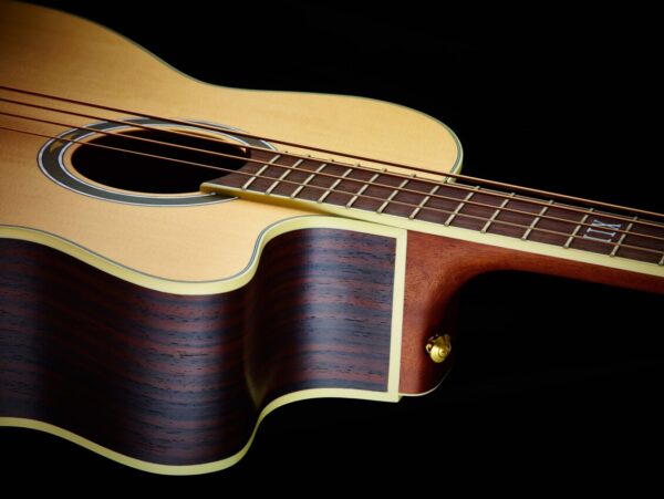 Ortega D558-4 ][ 4-strunowa elektro-akustyczna gitara basowa0