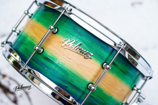 Polmuz model 1 Maple 13x6,5 Snare - Artist Green to natural fade witch blue stripes