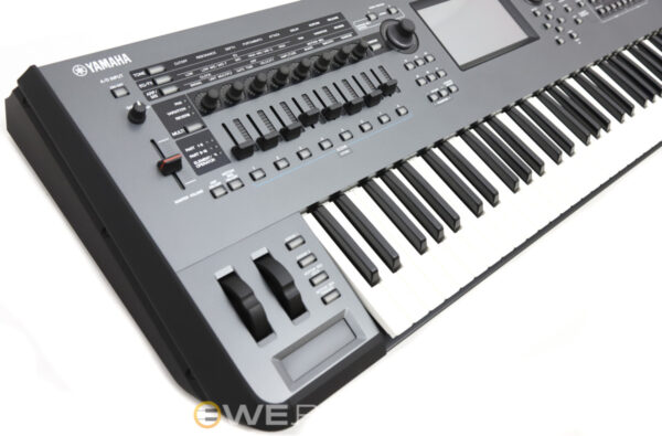 YAMAHA MONTAGE 6 + OLSZAK PACK b-stock