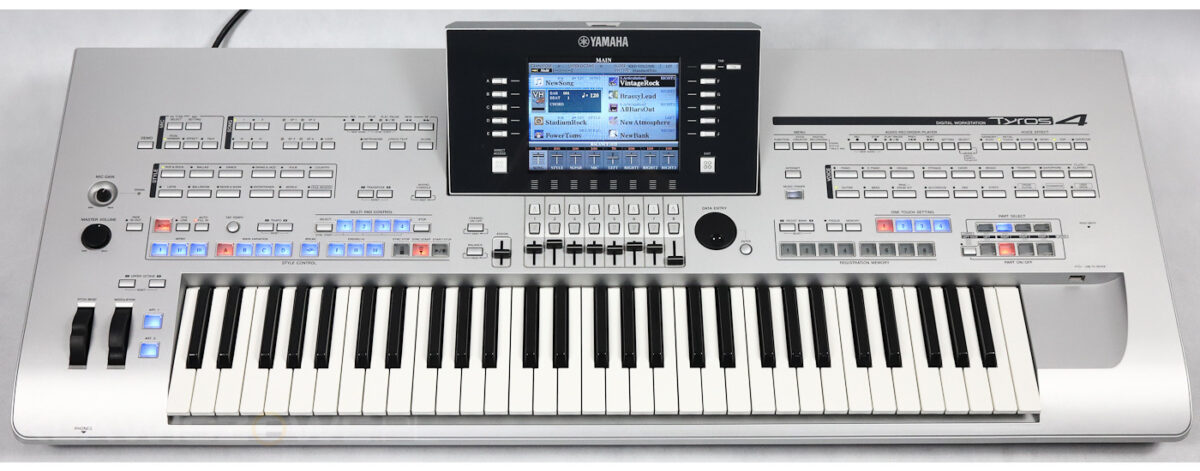 YAMAHA Tyros 42