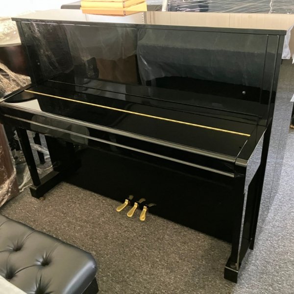 Yamaha B3 PE używane pianino akustyczne