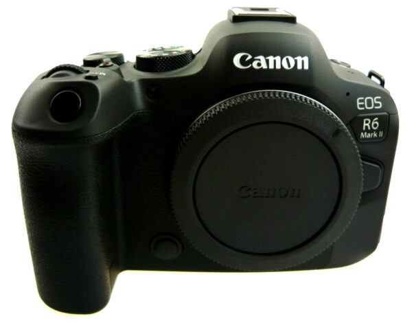 Canon EOS R6 Mark II0