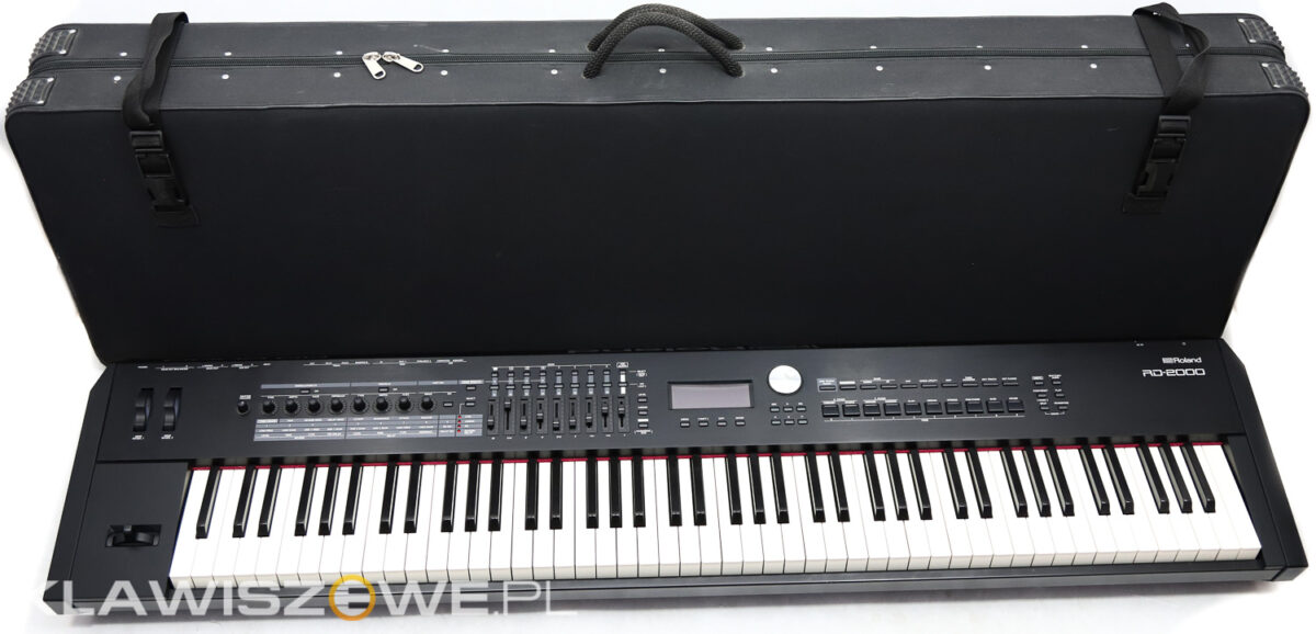 ROLAND RD-2000
