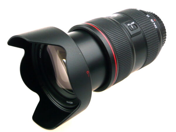 CANON EF 24-70/2.8L II USM0