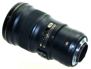 NIKKOR AF-S 300/4 E PF VR ED - Vibe