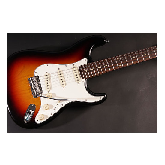 ESP Edwards E-SE-100R/LT Stratocaster – Rugir Pickups Japan