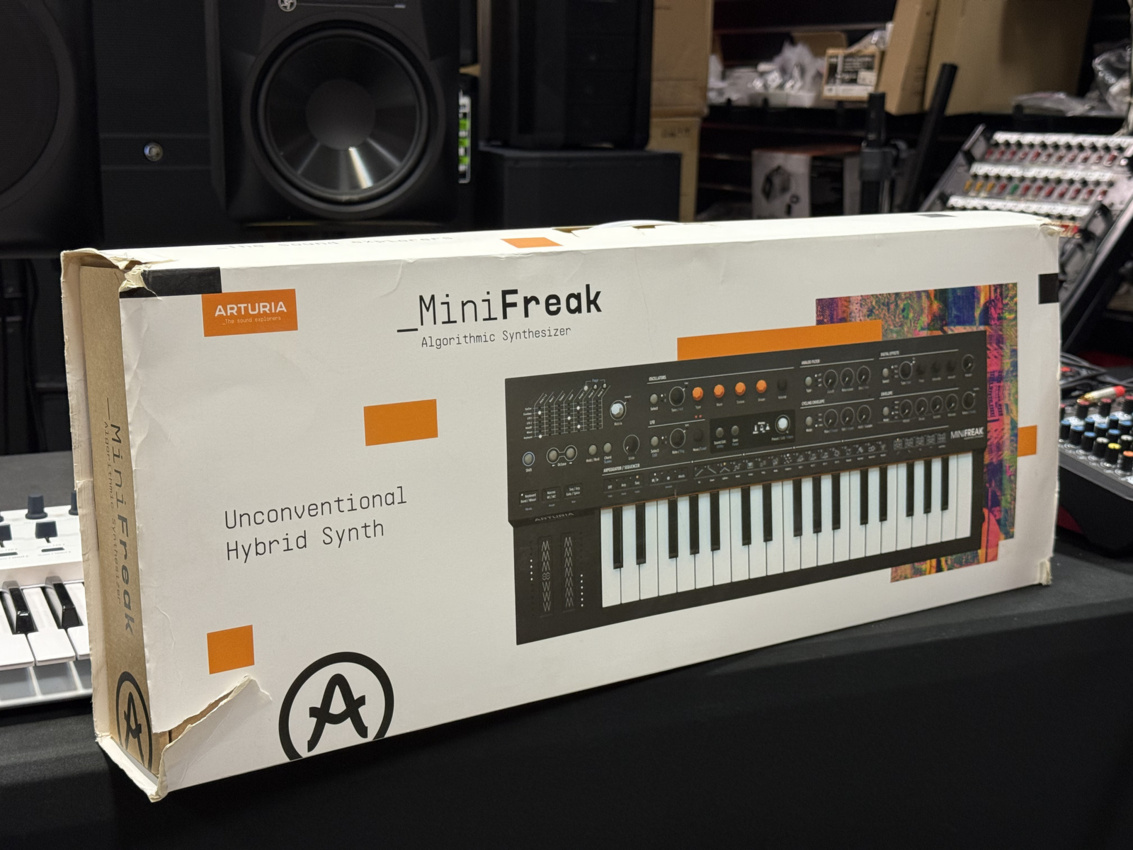 Arturia MiniFreak klawiatura sterująca - po zwrocie7 Arturia MiniFreak klawiatura sterująca - po zwrocie7