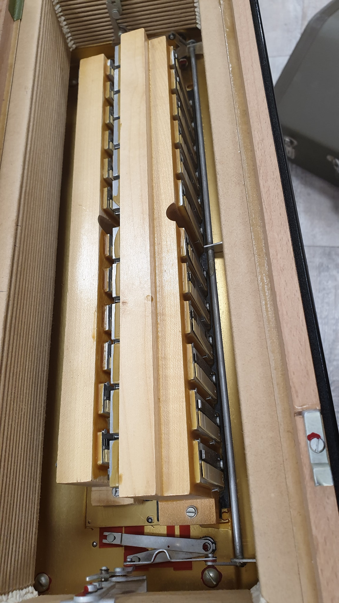 HOHNER ATLANTIC IV de Luxe - UŻYWANY - KOMIS5 HOHNER ATLANTIC IV de Luxe - UŻYWANY - KOMIS5