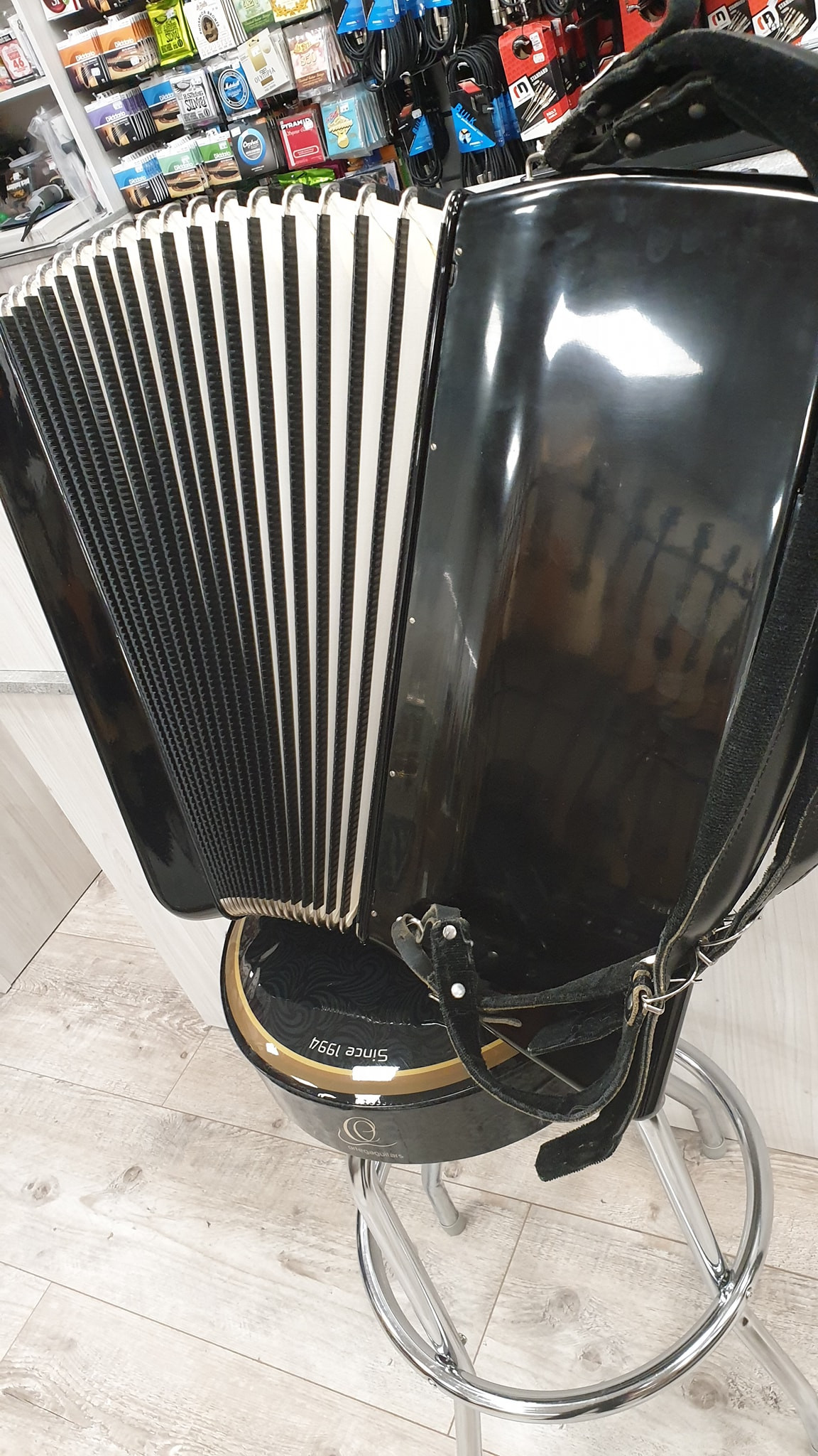 HOHNER ATLANTIC IV de Luxe - UŻYWANY - KOMIS2 HOHNER ATLANTIC IV de Luxe - UŻYWANY - KOMIS2