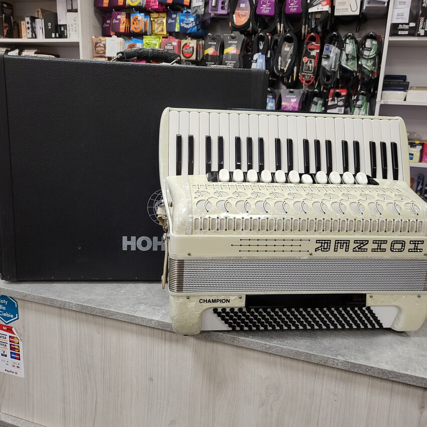 HOHNER CHAMPION IV  - Akordeon 120 basowy z futerałem9 HOHNER CHAMPION IV - Akordeon 120 basowy z futerałem9