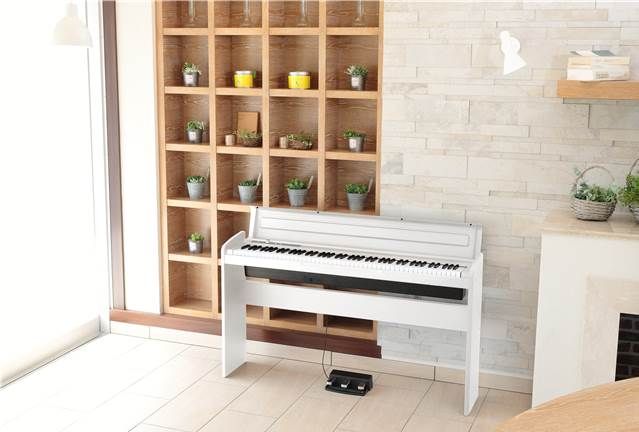 KORG LP-180 - Pianino Cyfrowe4 KORG LP-180 - Pianino Cyfrowe4