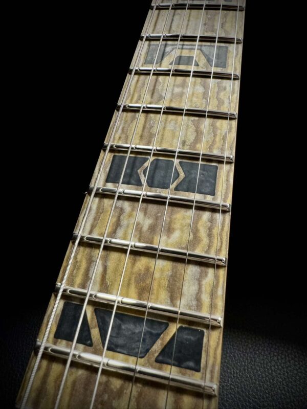 Professor Schrödinger 6 Walnut Woodtop High Gloss3 Professor Schrödinger 6 Walnut Woodtop High Gloss3