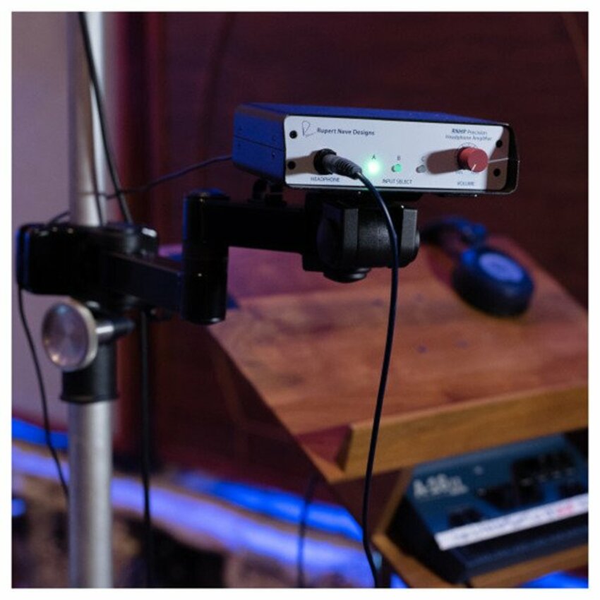 RNHP - Precision Headphone Amplifier3 RNHP - Precision Headphone Amplifier3
