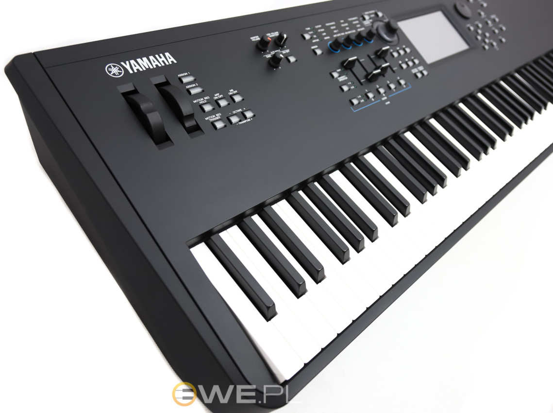 YAMAHA MODX8+ PLUS YAMAHA MODX8+ PLUS