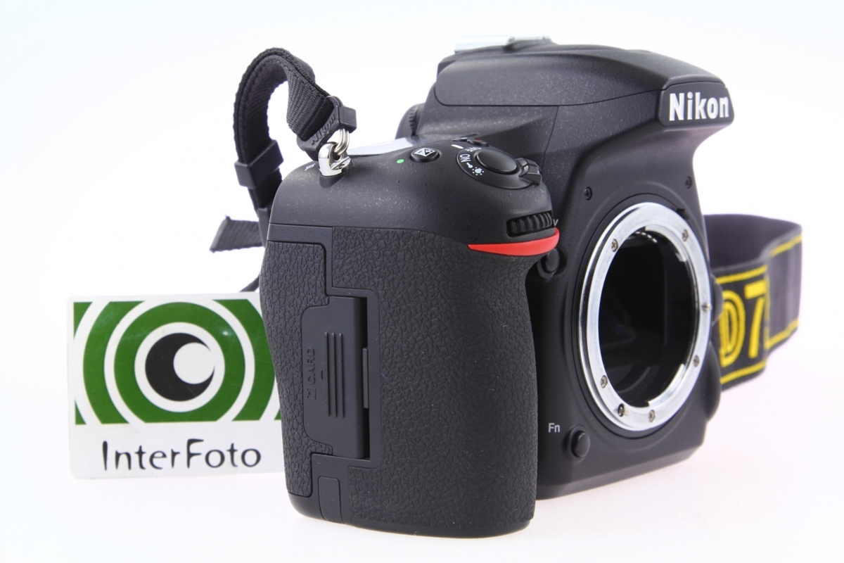 Nikon D7501 Nikon D7501