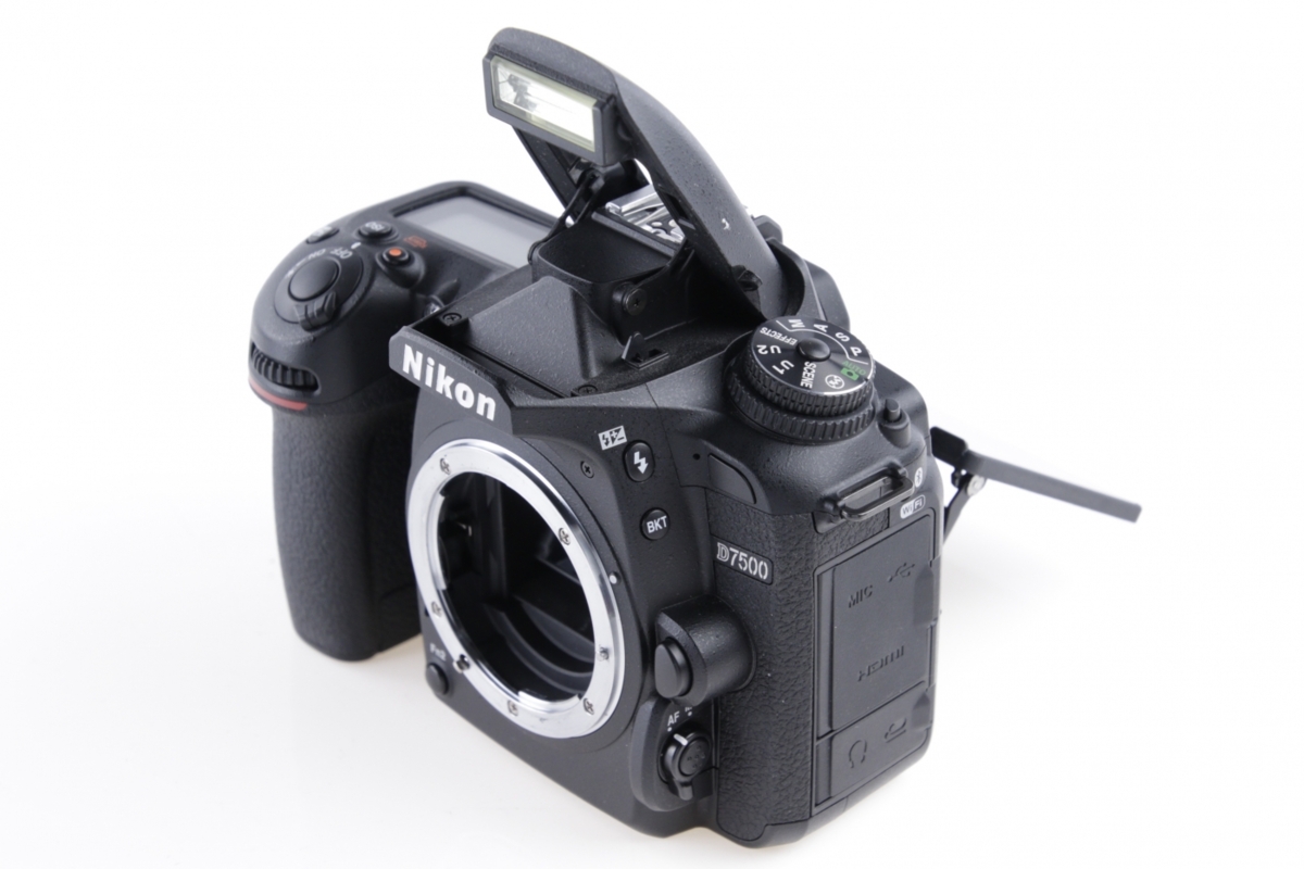 Nikon D75008 Nikon D75008