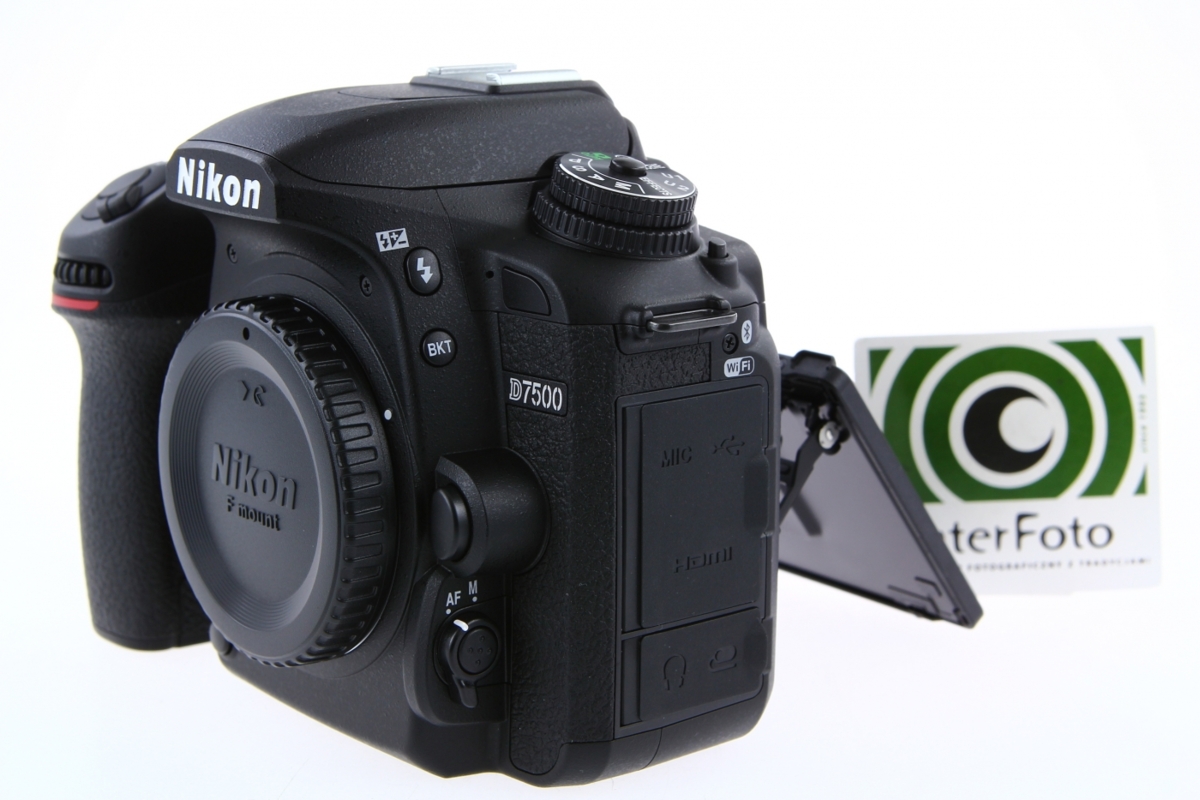 Nikon D75002 Nikon D75002